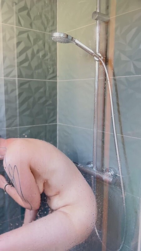 DouceLuxure - Nachdem ich gekommen bin, wasche ich meine behaarte Muschi [FullHD 1080P]  - MyDirtyHobby