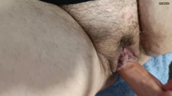 Jonas1996 - Mein Freund Benutzt Ein Dicken Dildo Um Meine Behaarte Dreckige Pussy ... [FullHD 1080P]  - MyDirtyHobby