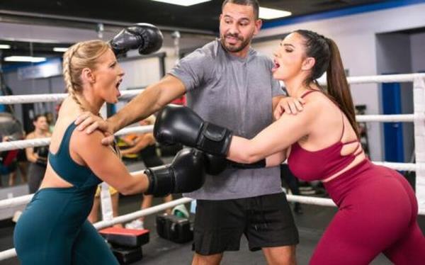 Danielle Renae, Raissa Bellini - A Pair Of Knock-Out Milfs [FullHD 1080P]  - BrazzersExxtra