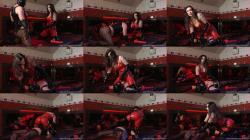 Strap On Bitch - Queen Chiara Bella - Kinky Mouth Fucking [HD 720P]  