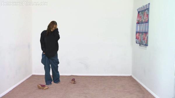 Gtszone - Cali Logan - Cali Is Feeling Smaller [HD 720P]  