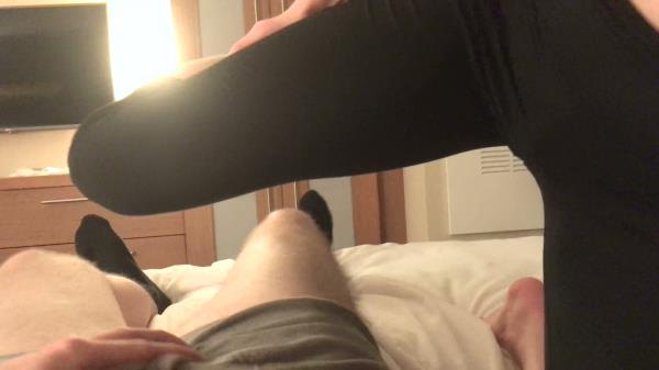 ONLYBALLKICKING - Butt Drop Ballbusting With Taylor [4K 2160P]  