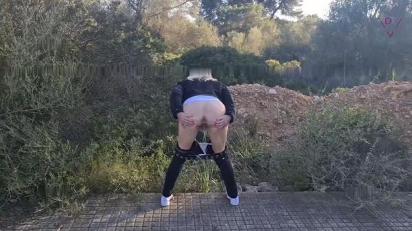 Dirty-Tina - WTF - Erwischt beim Outdoor Piss [FullHD 1080P]  - MyDirtyHobby