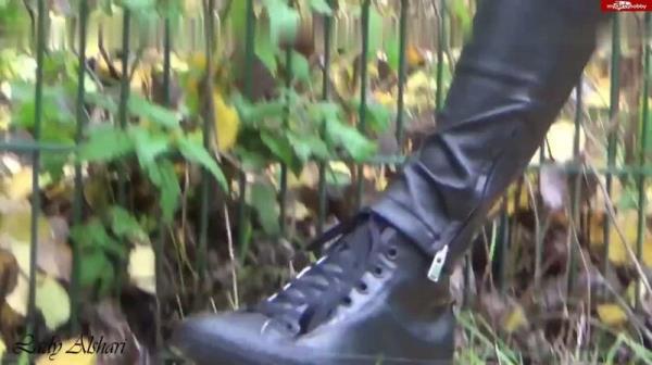 LadyAlshari - Rubberchucks Outdoor [HD 720P]  - MyDirtyHobby