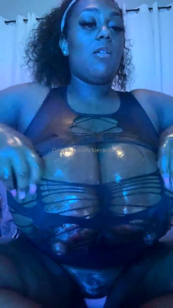 Kiera Nicole (kiera_nicole_) - Striptease [HD 720P]  - OnlyFans