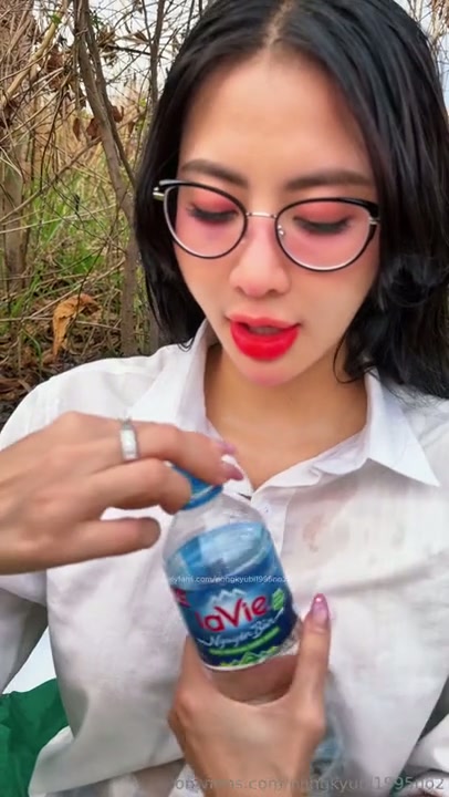 Pongkyubi1995 - Outdoor [SD 406P]  - OnlyFans