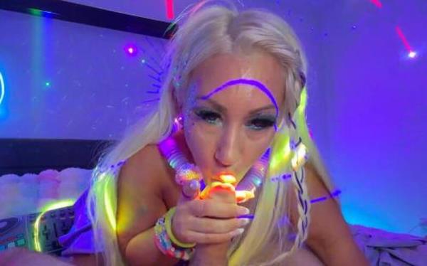 Pamela Sanderson - Purple Paradise Double Stuff [FullHD 1080P]  - RaveBunnys