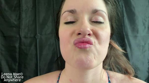 Leena Mae - Licking and Smelling My Lips [FullHD 1080P]  